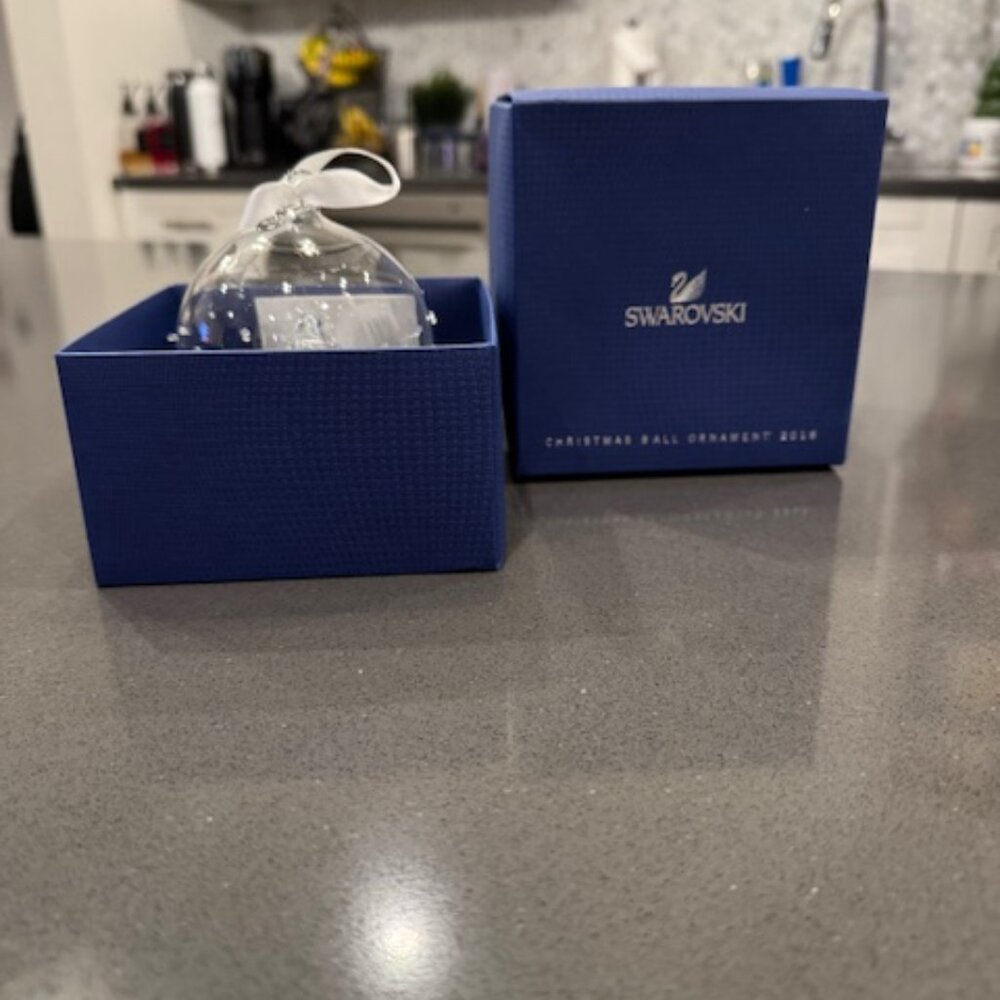 Swarovski 2015 Holiday Ornament - Picture 5 of 8